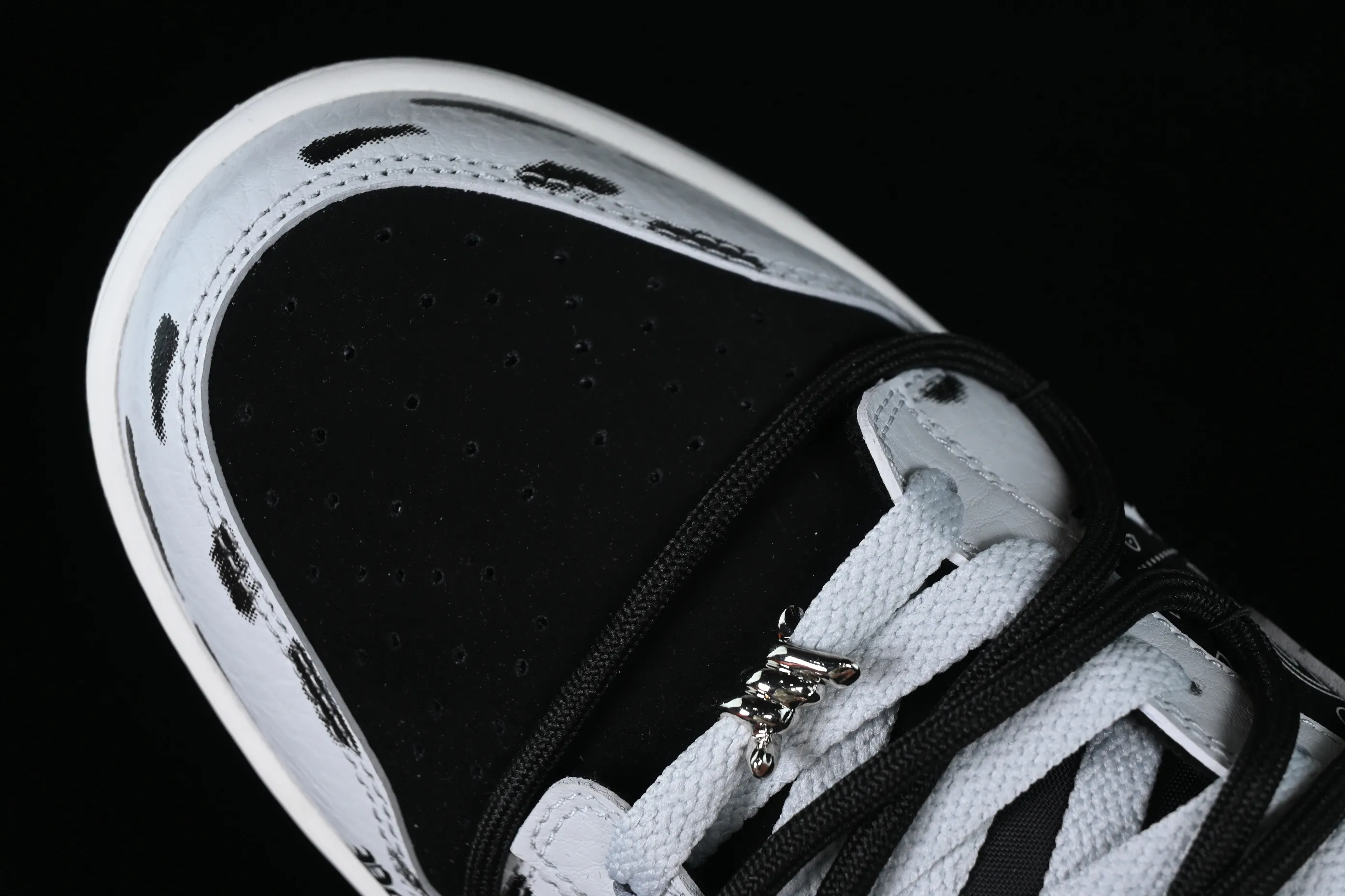 All Categories Nk SB Dunk Series Nk SB Dunk Low Low-top sneakers Nk Dunk Low Sanci Lab Dark Poker Old Dirty Shoes Premium Gray Cashew Pattern SB Strap Low-top Casual Shoes DM0108-001